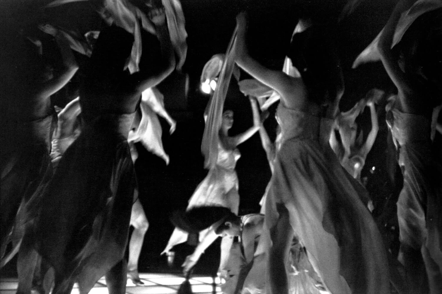 Henri Cartier-Bresson, Untitled, Paris (1952)