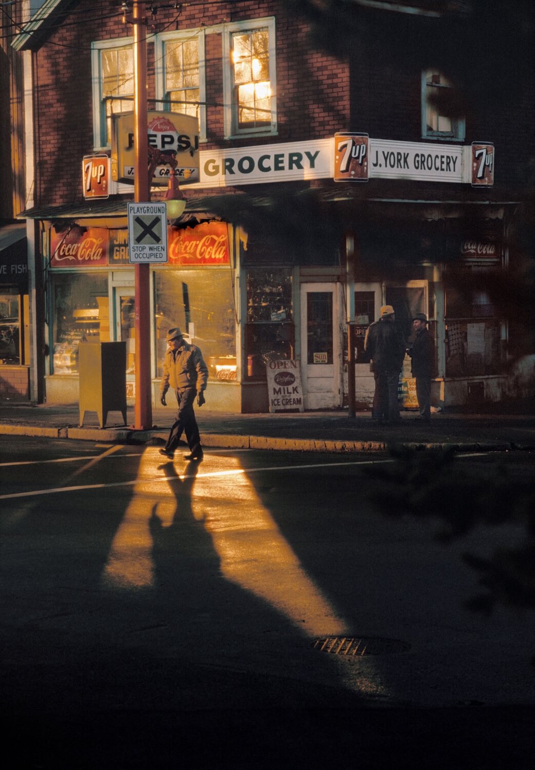 Fred Herzog, Crossing Powell (1984)