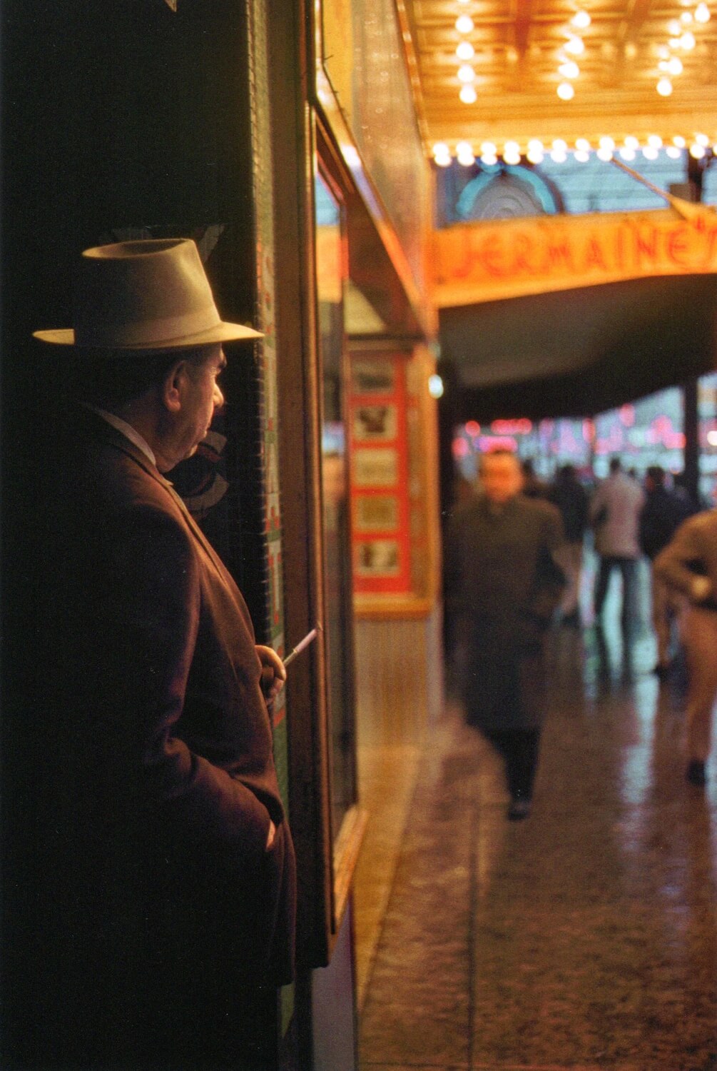 Fred Herzog, Flaneur, Granville (1960)